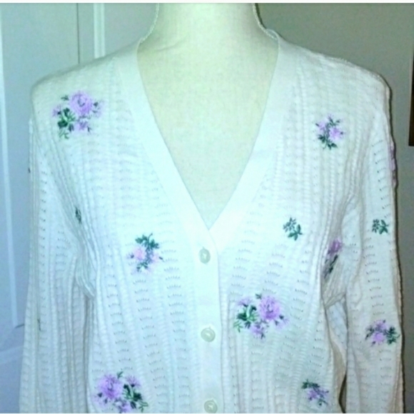 NWT Loft Embroidered Cardigan Size Large - Picture 2 of 7